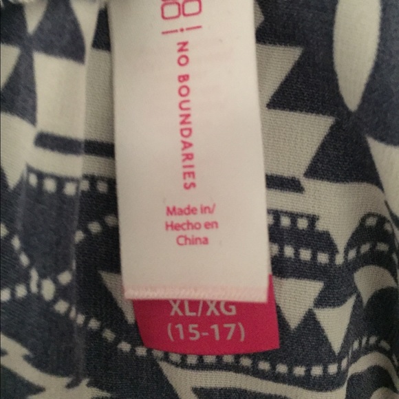 Flowy Top - Picture 2 of 3